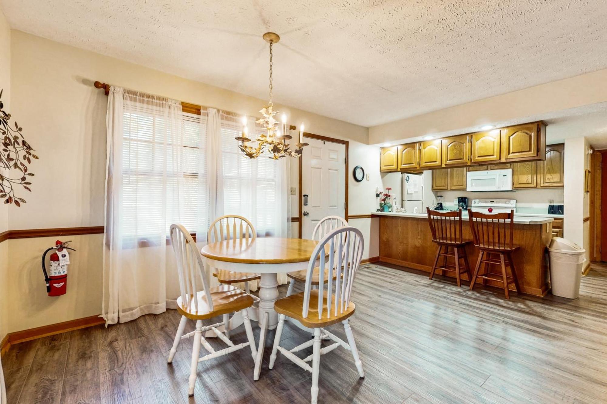 Peaceful Pine Villa Pigeon Forge Ngoại thất bức ảnh